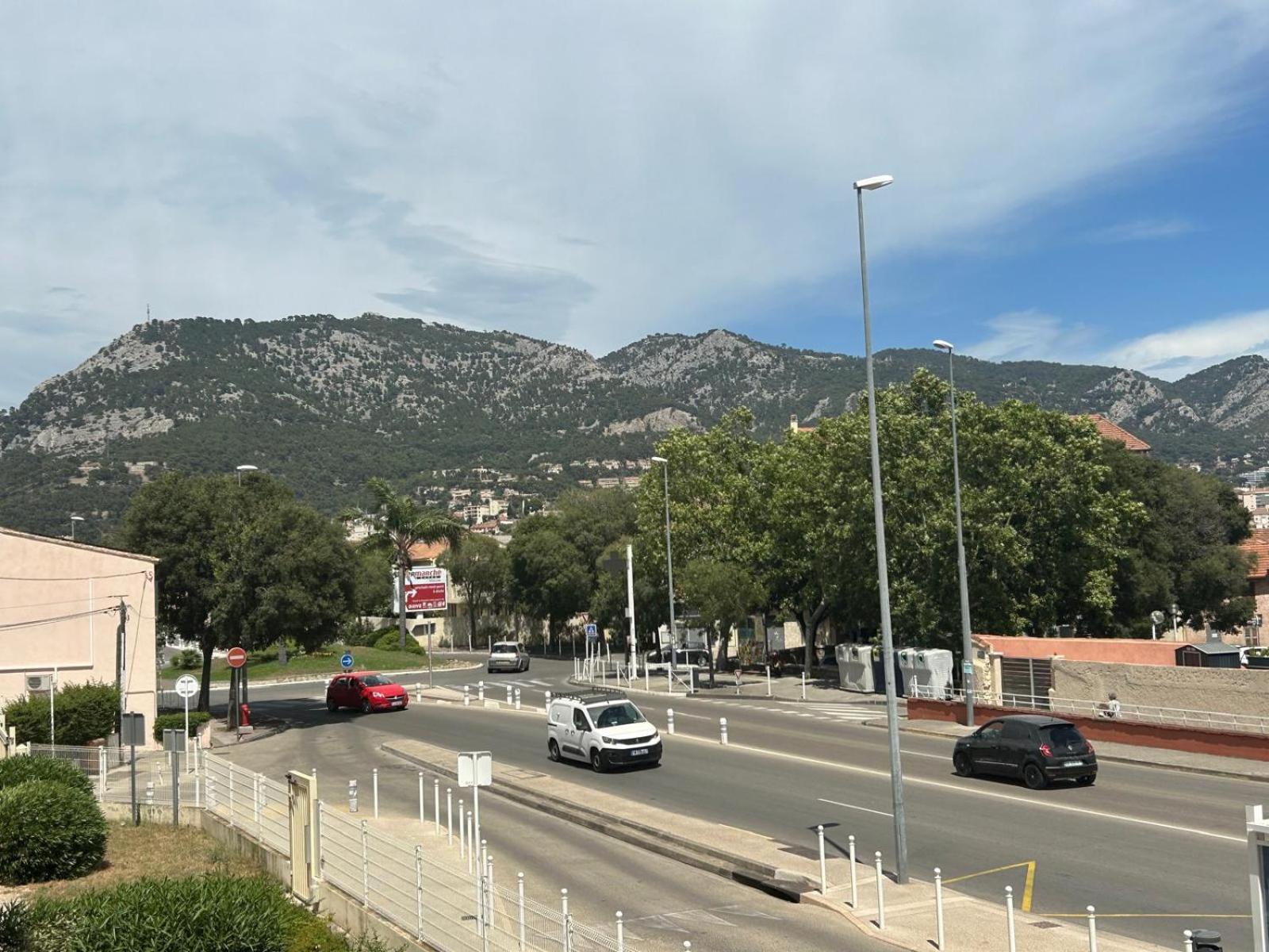 T4 Lumineux Et Spacieux, Parking Et Parc Prive Toulon Ngoại thất bức ảnh