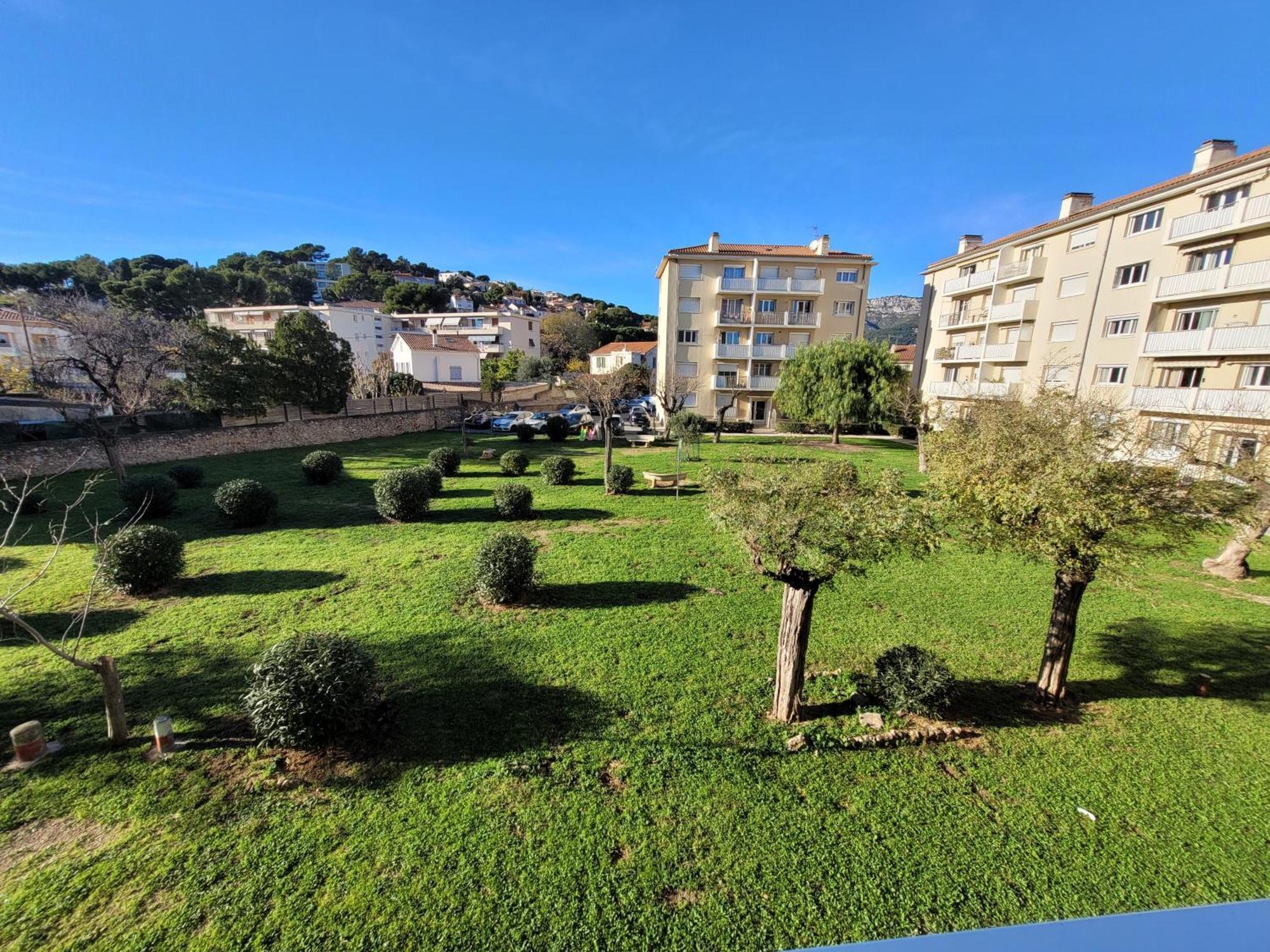 T4 Lumineux Et Spacieux, Parking Et Parc Prive Toulon Ngoại thất bức ảnh